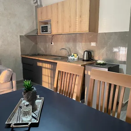 Lotus Apartamento Vlorë