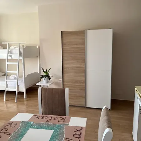 Lotus Apartament Wlora