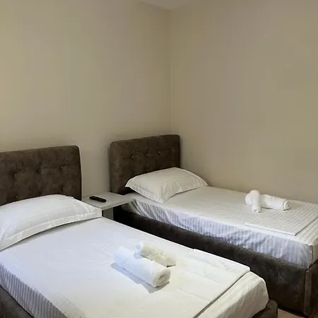 Lotus Apartment *