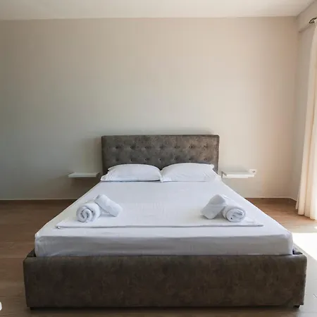 Lotus Apartment *