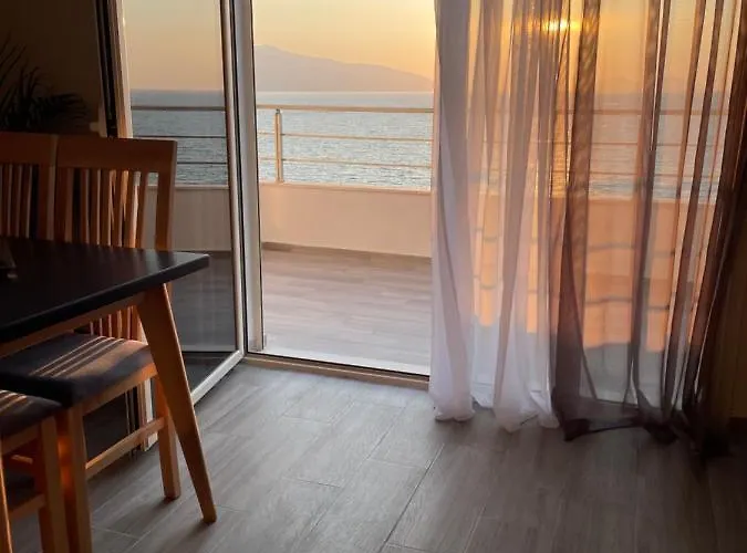 Lotus Apartament Wlora