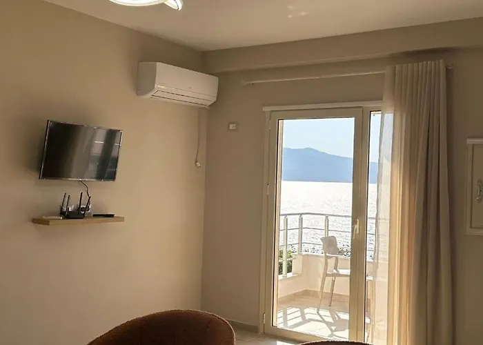 Lotus Vlorë